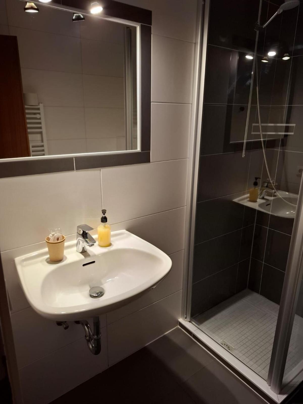 Hotel Am Schwarzen Berg Stade Kültér fotó