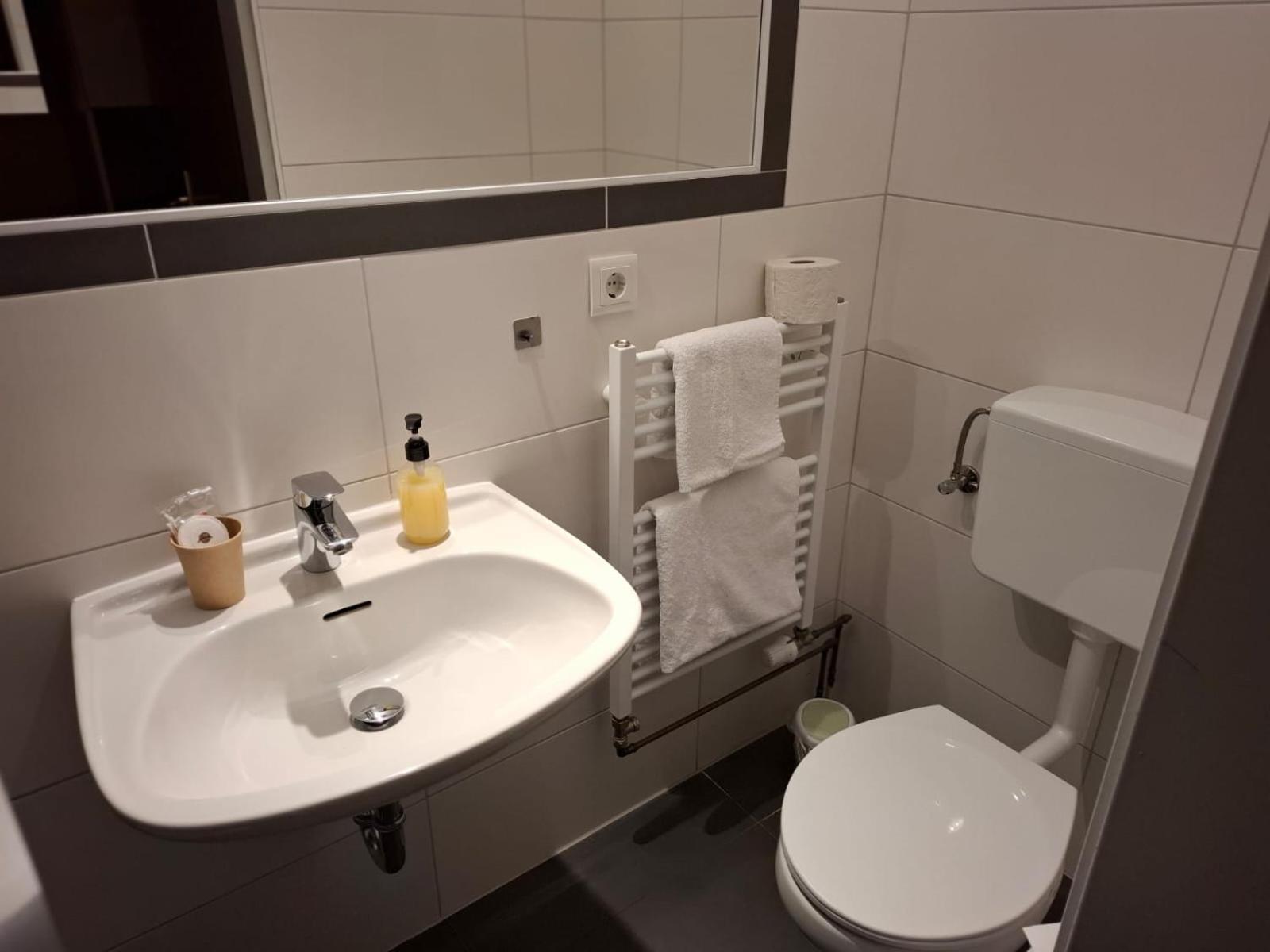Hotel Am Schwarzen Berg Stade Kültér fotó